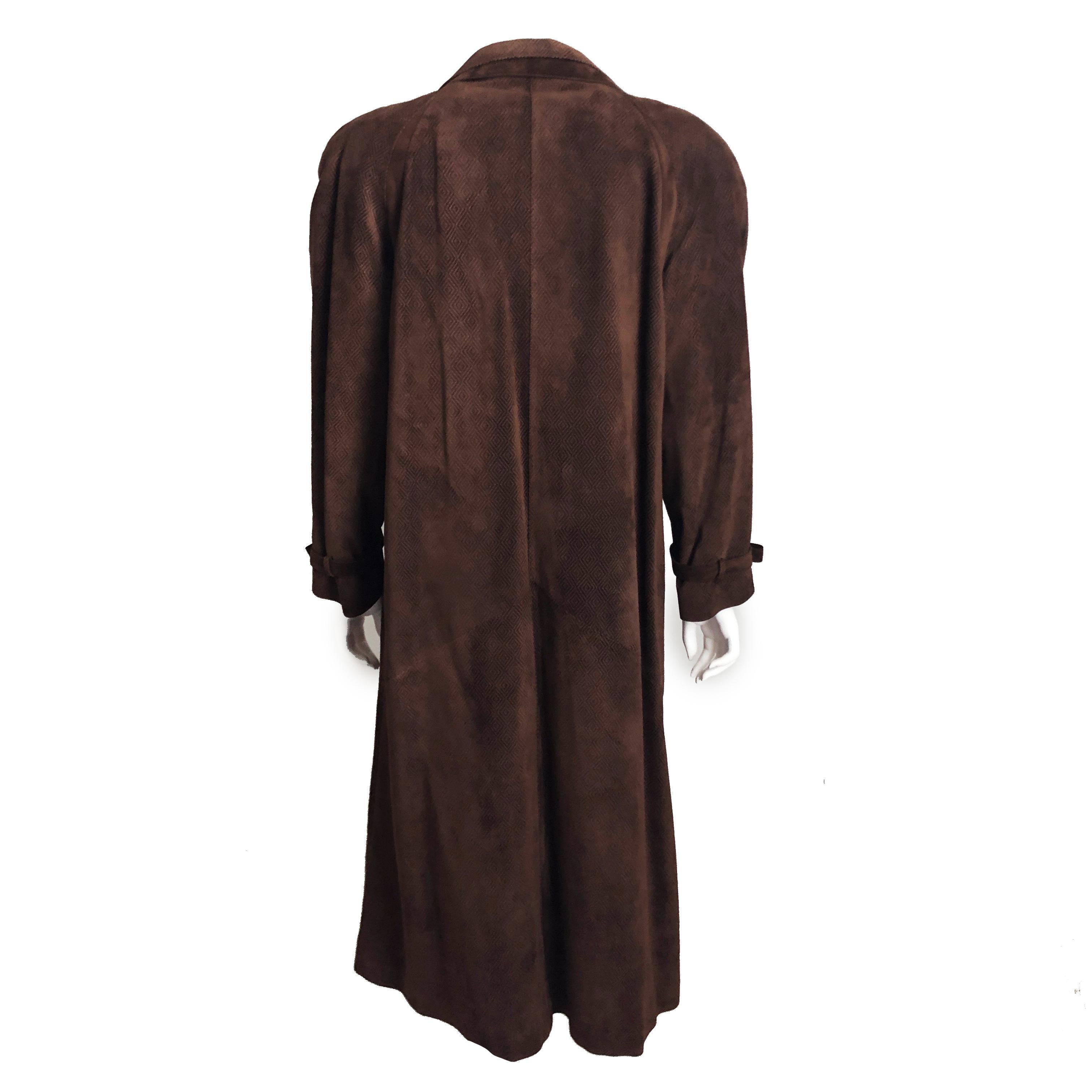 Gucci Long Suede Coat with Skirt 2pc Set Diamond Texture Vintage Sz 42/46 Rare For Sale 1