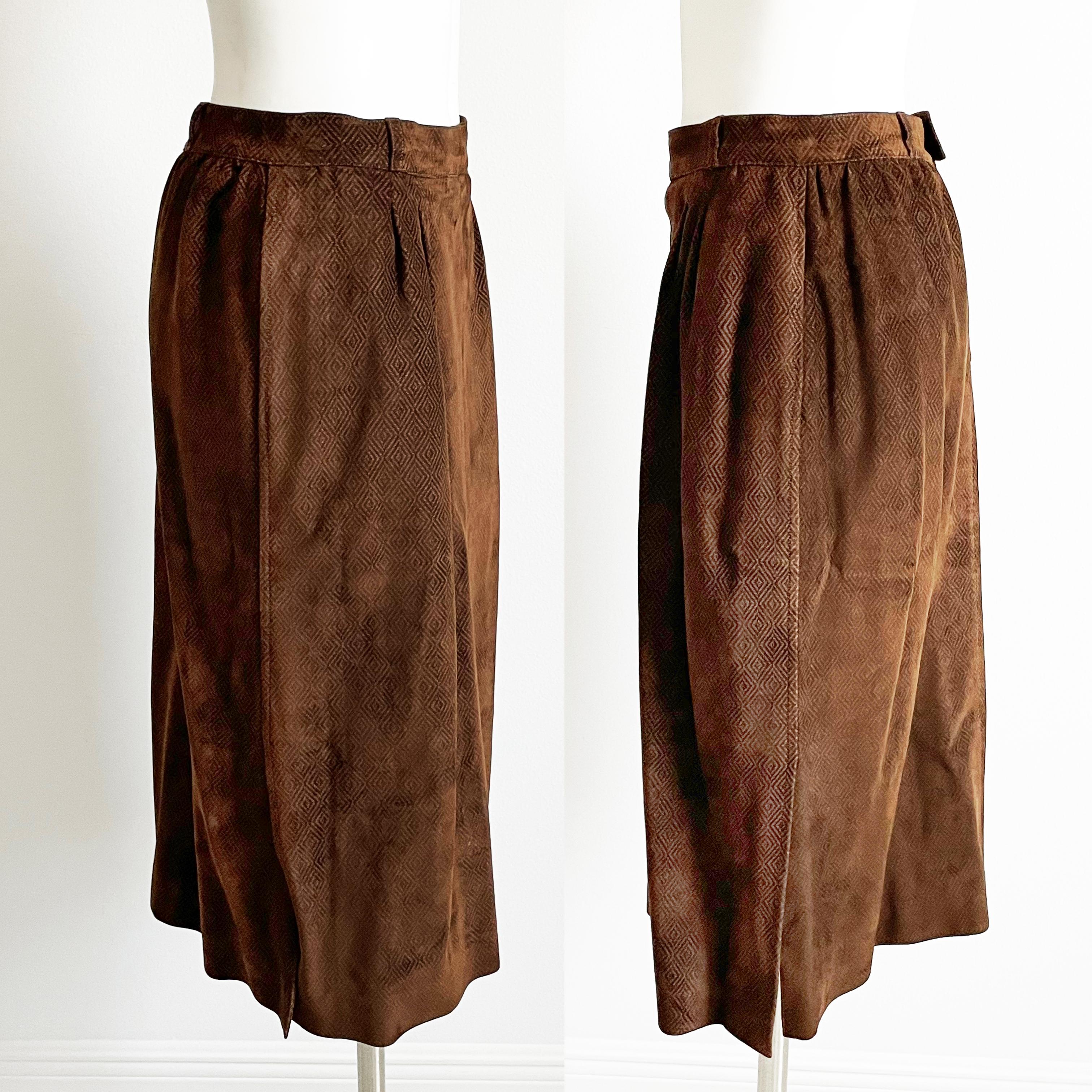 Gucci Long Suede Coat with Skirt 2pc Set Diamond Texture Vintage Sz 42/46 Rare For Sale 3