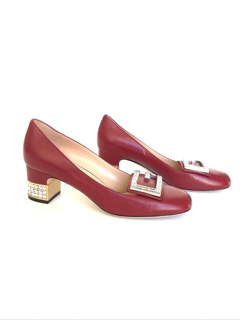 Women's GUCCI Madelyn crystal-embellished leather pumps in red For Sale