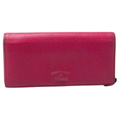 Gucci Magenta Leather Swing Continental Wallet
