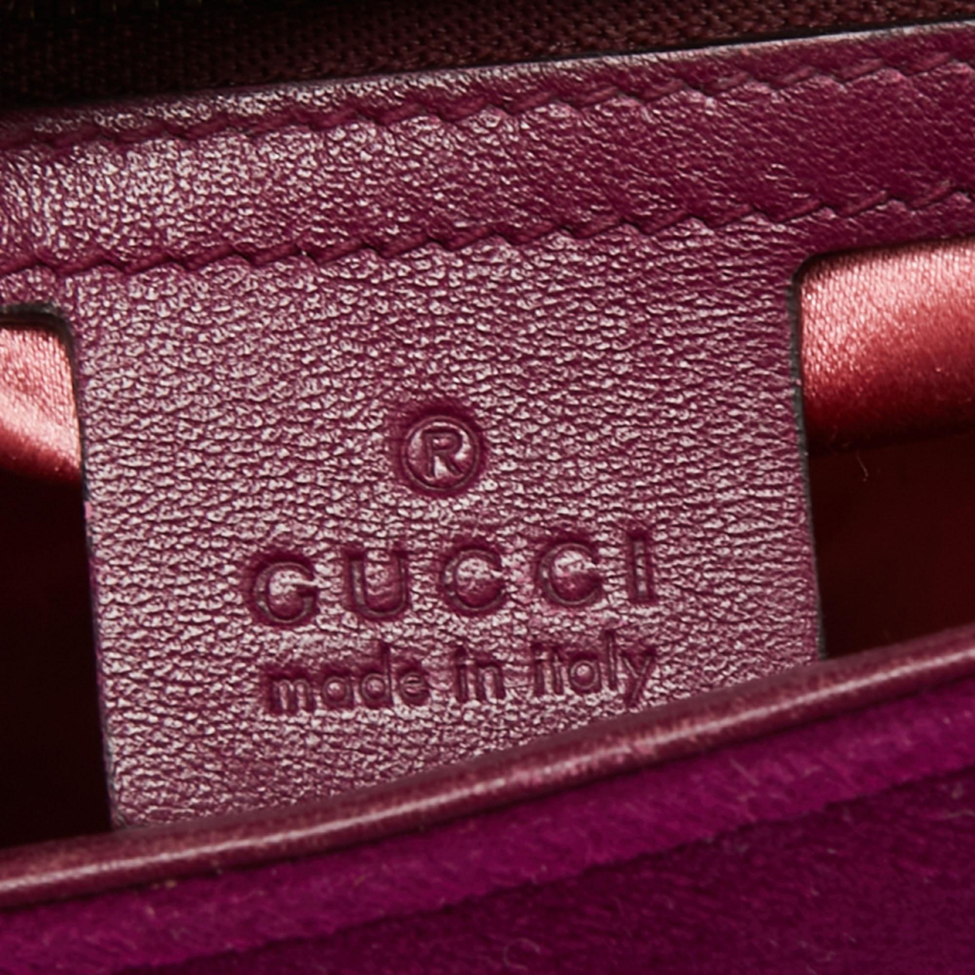 Gucci Magenta Matelassé Velvet Small GG Marmont Shoulder Bag In Good Condition In Dubai, Al Qouz 2