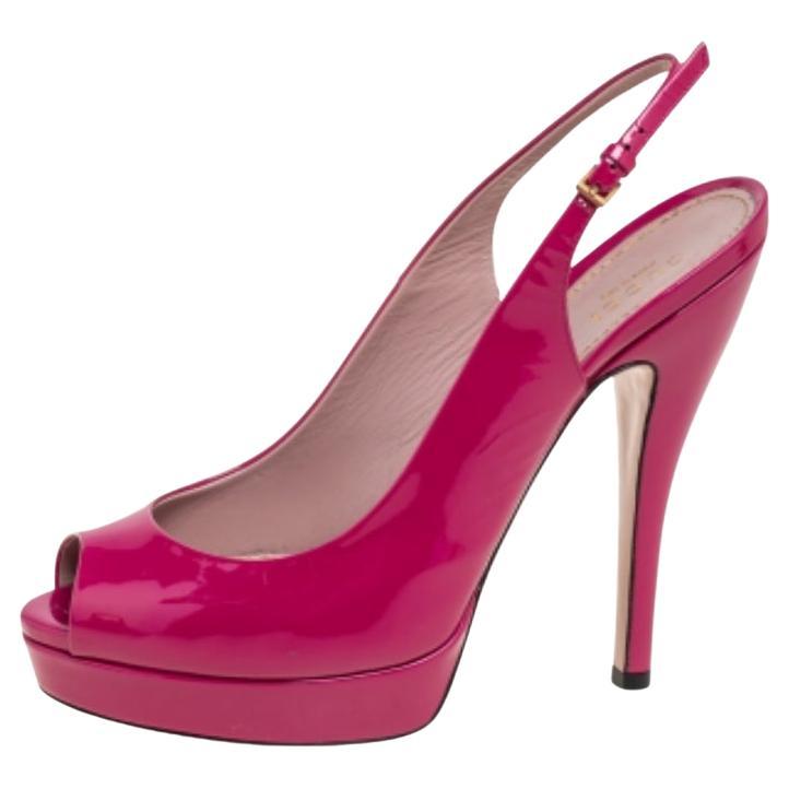 Gucci Magenta Patent Leather Peep-Toe Platform Slingback Pumps Size 38 For Sale