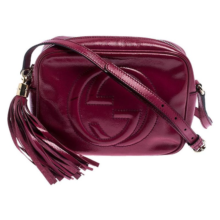 Gucci Magenta Patent Leather Small Soho Disco Shoulder Bag For Sale at 1stdibs