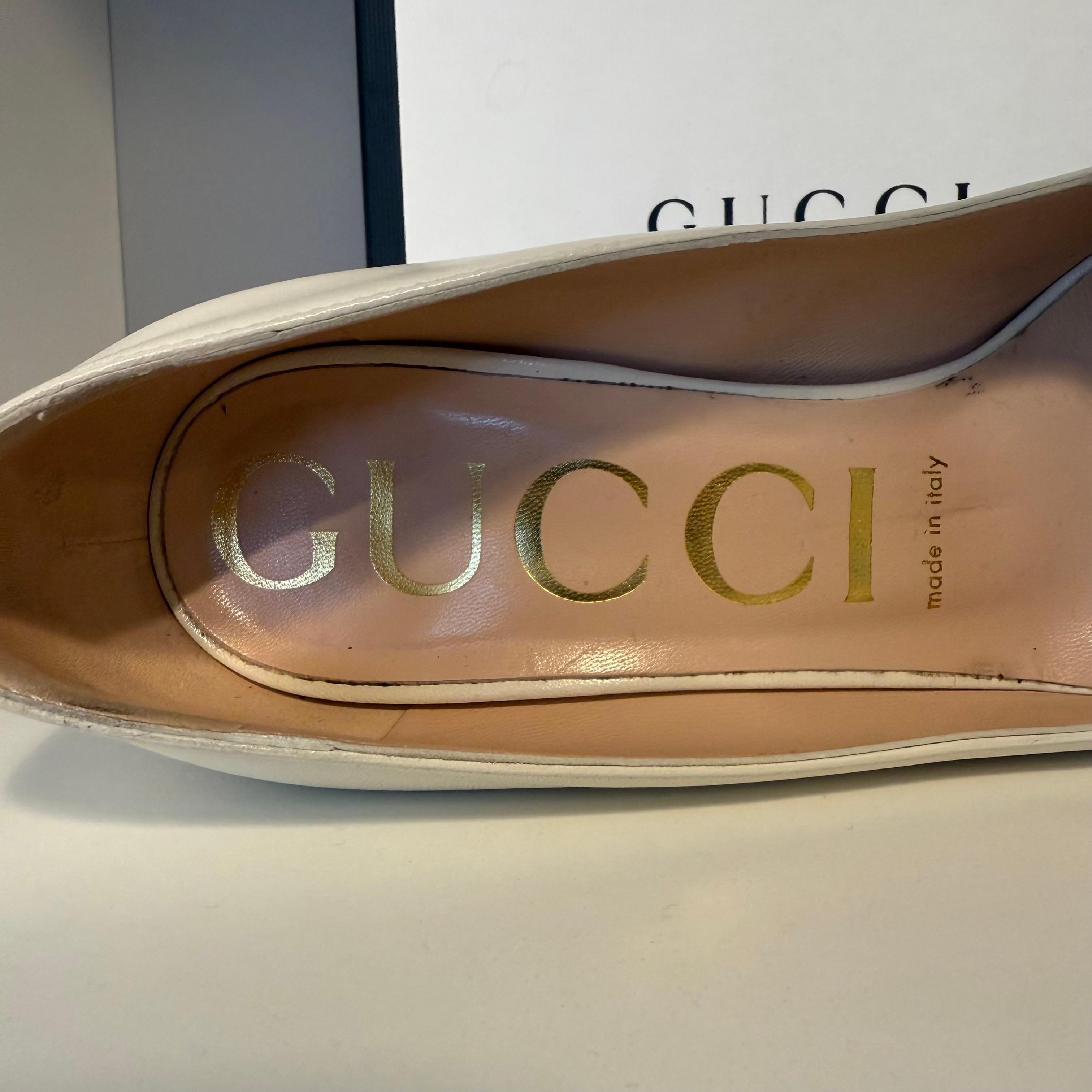 Gucci Malaga - Scarpe in pelle bianca IT 36 in vendita 2