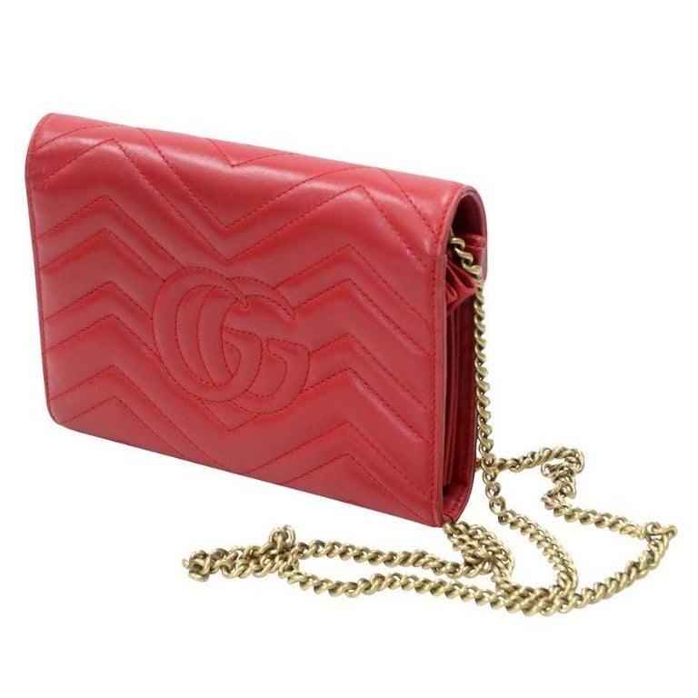 Red Gucci Marmont Flap GG Medium Matelasse Leather Crossbody Bag GG-0611N-0005 For Sale