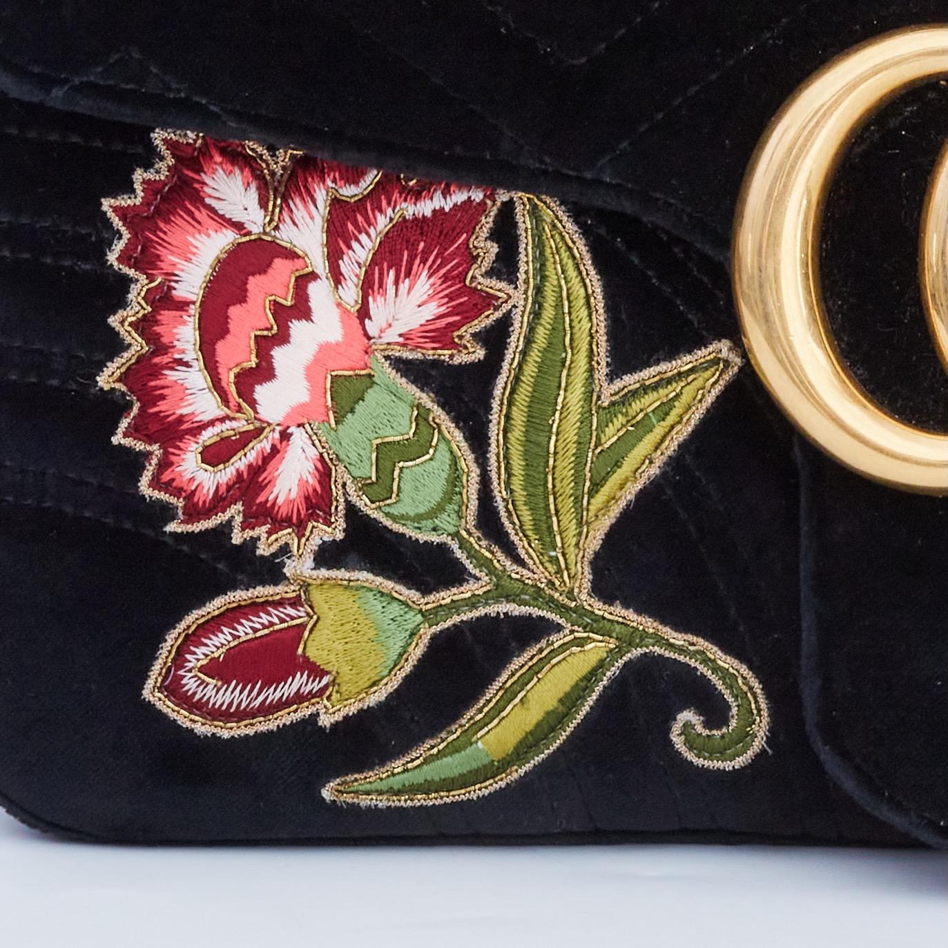 443496 gucci