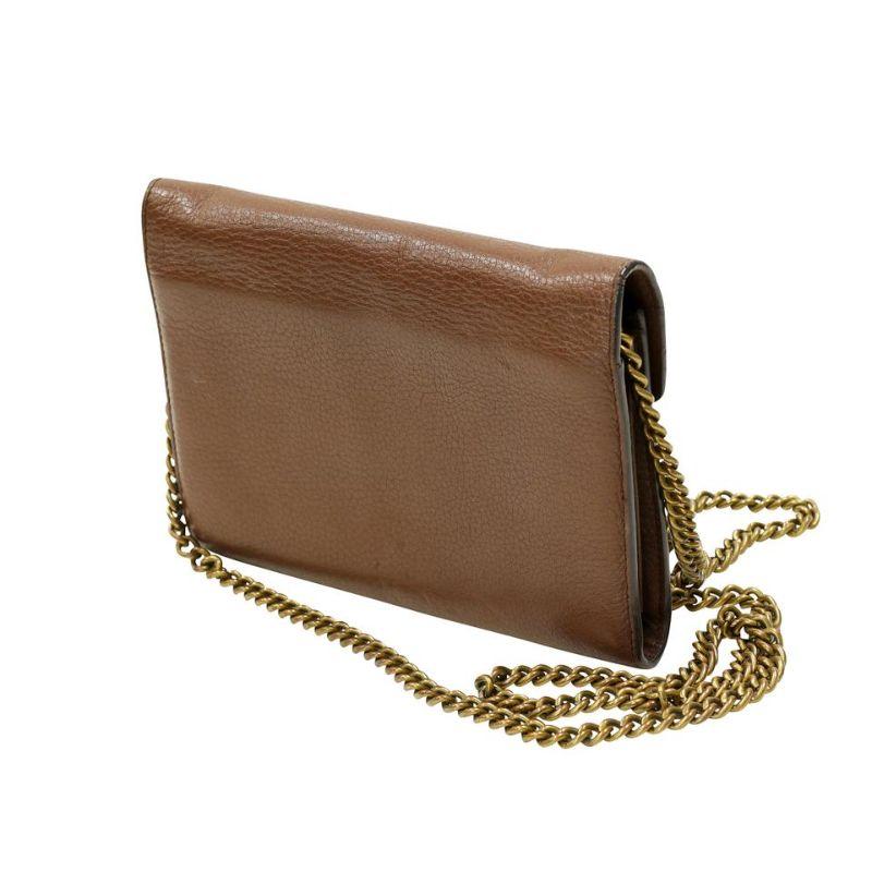 Gucci Marmont GG Crossbody-Tasche aus Leder mit Goldschnalle GG-B0209N-0001 (Braun) im Angebot
