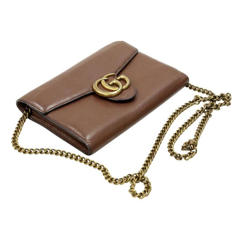 Gucci Marmont GG Crossbody-Tasche aus Leder mit Goldschnalle GG-B0209N-0001 im Zustand „Gut“ im Angebot in Downey, CA