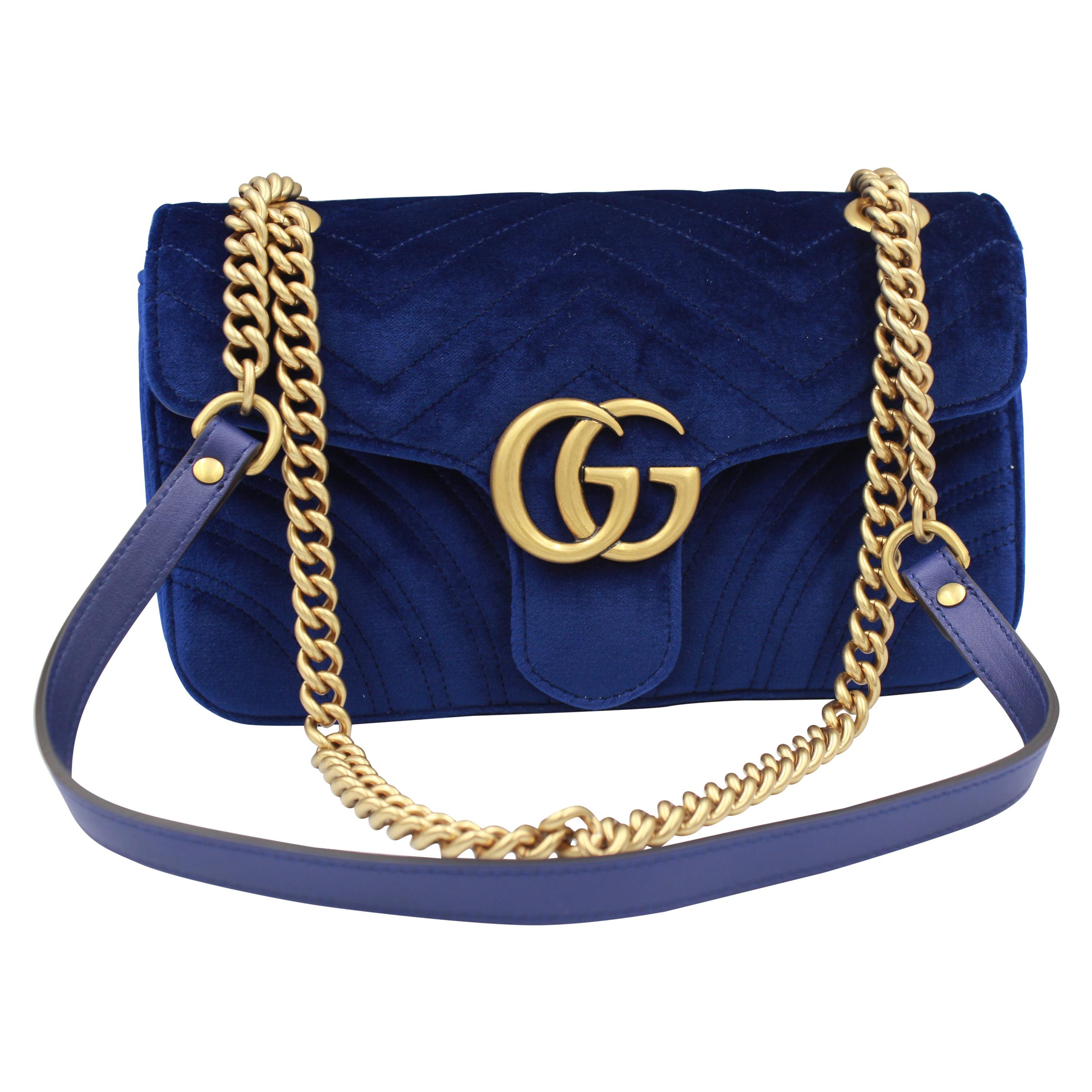 Gucci Marmont GG handbag in dark blue velvet.