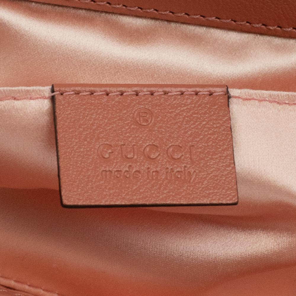 GUCCI, Marmont aus rosa Pailletten im Angebot 1