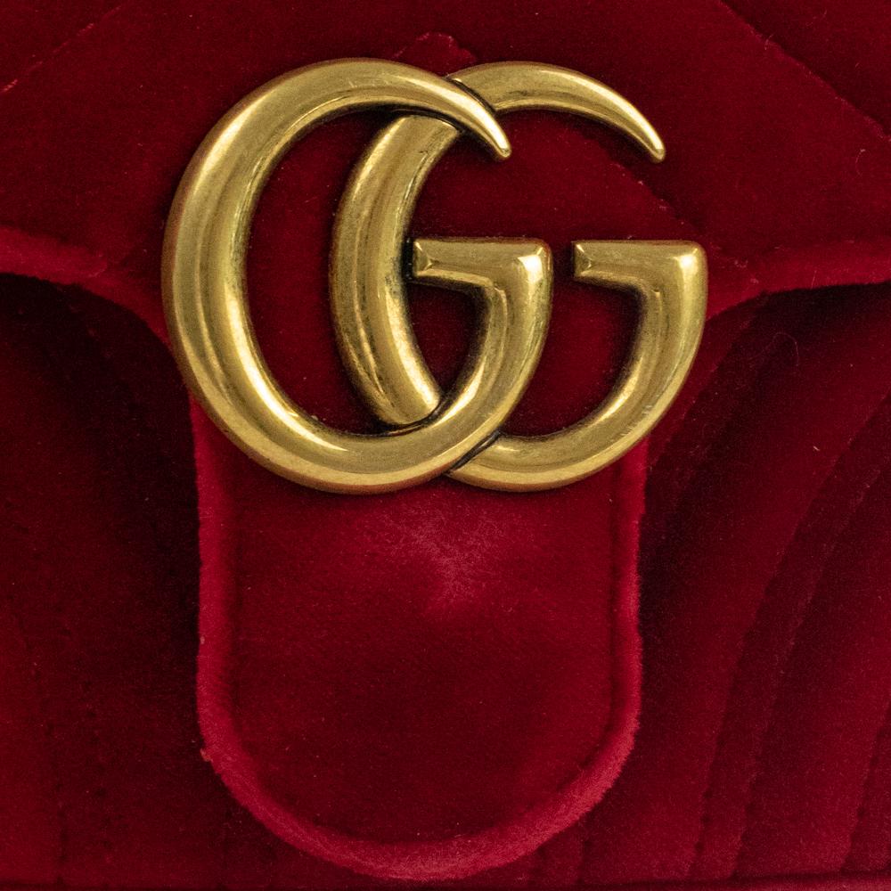 Gucci, Marmont in red velvet 10