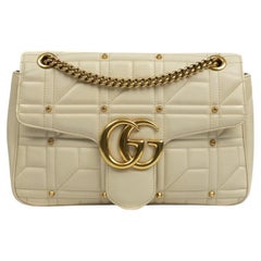 GUCCI, Marmont Groß in beigefarbenem Leder