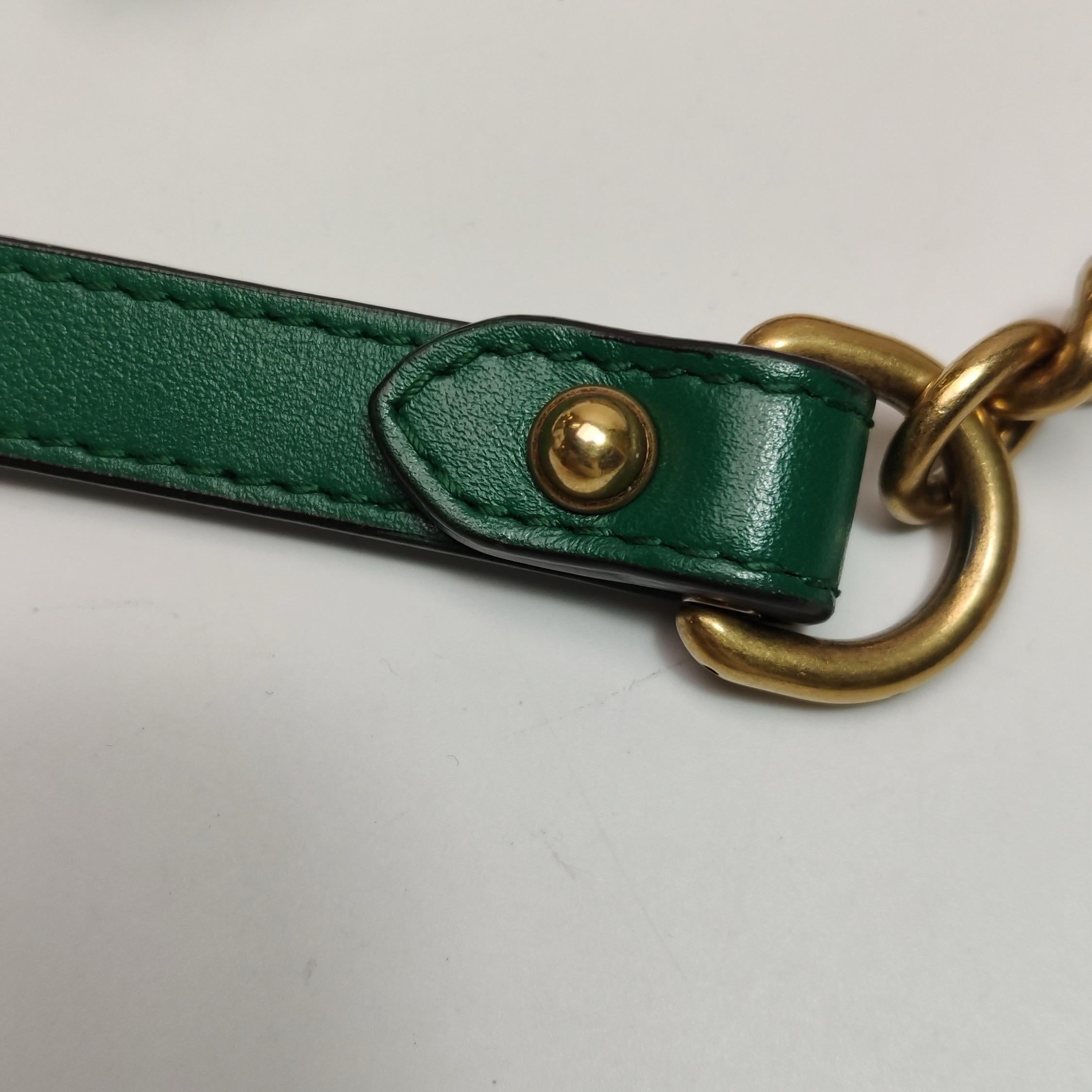 Gucci Marmont Mini Flap Borsa in pelle di vitello verde Hardware oro in vendita 7
