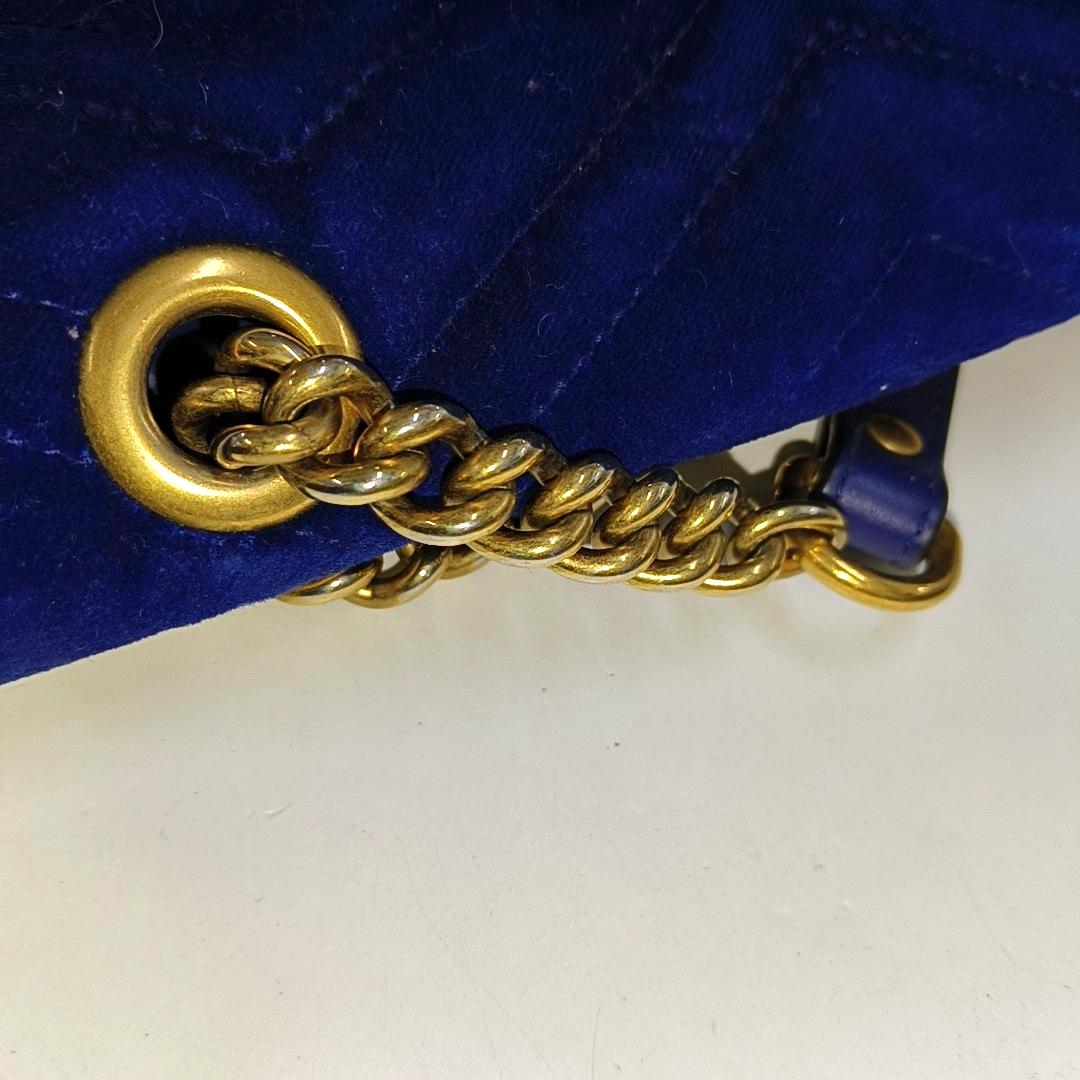 Bolso Gucci Marmont Mini Flap Terciopelo Azul Marino en venta 10