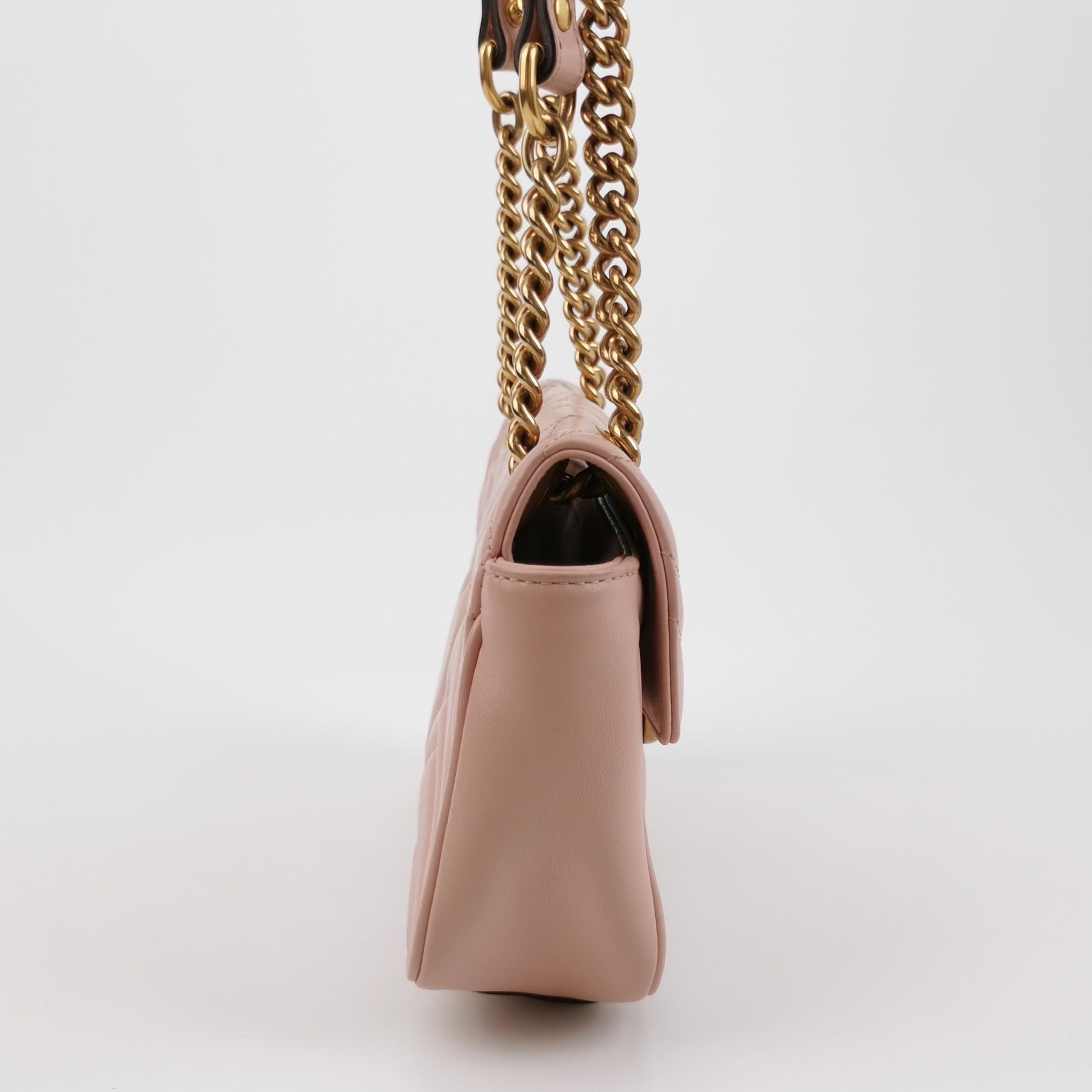 Marrone Gucci Marmont Mini Flap Borsa in pelle di vitello rosa Hardware oro in vendita