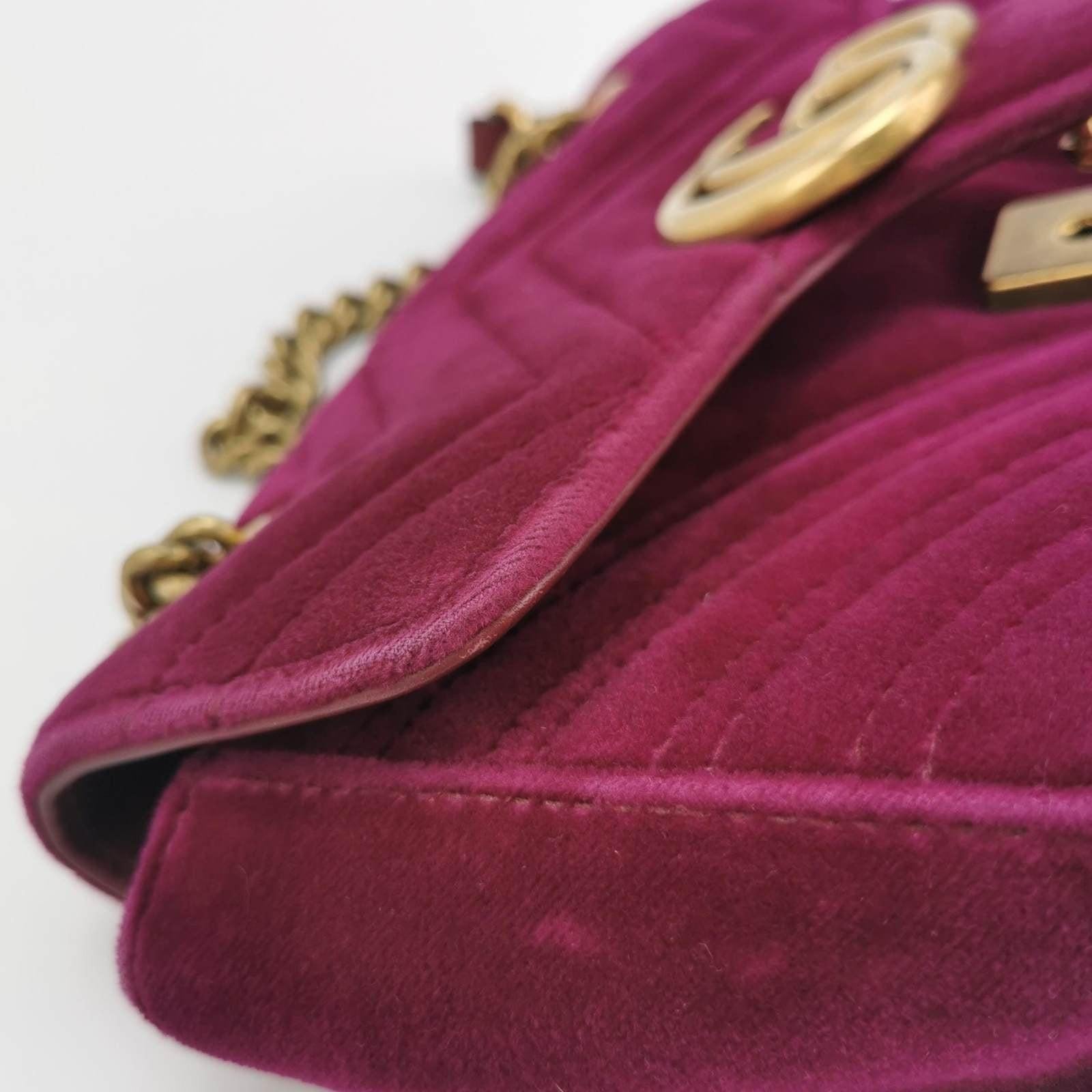 Gucci Marmont Mini Flap Pink Velvet Handbag For Sale 5