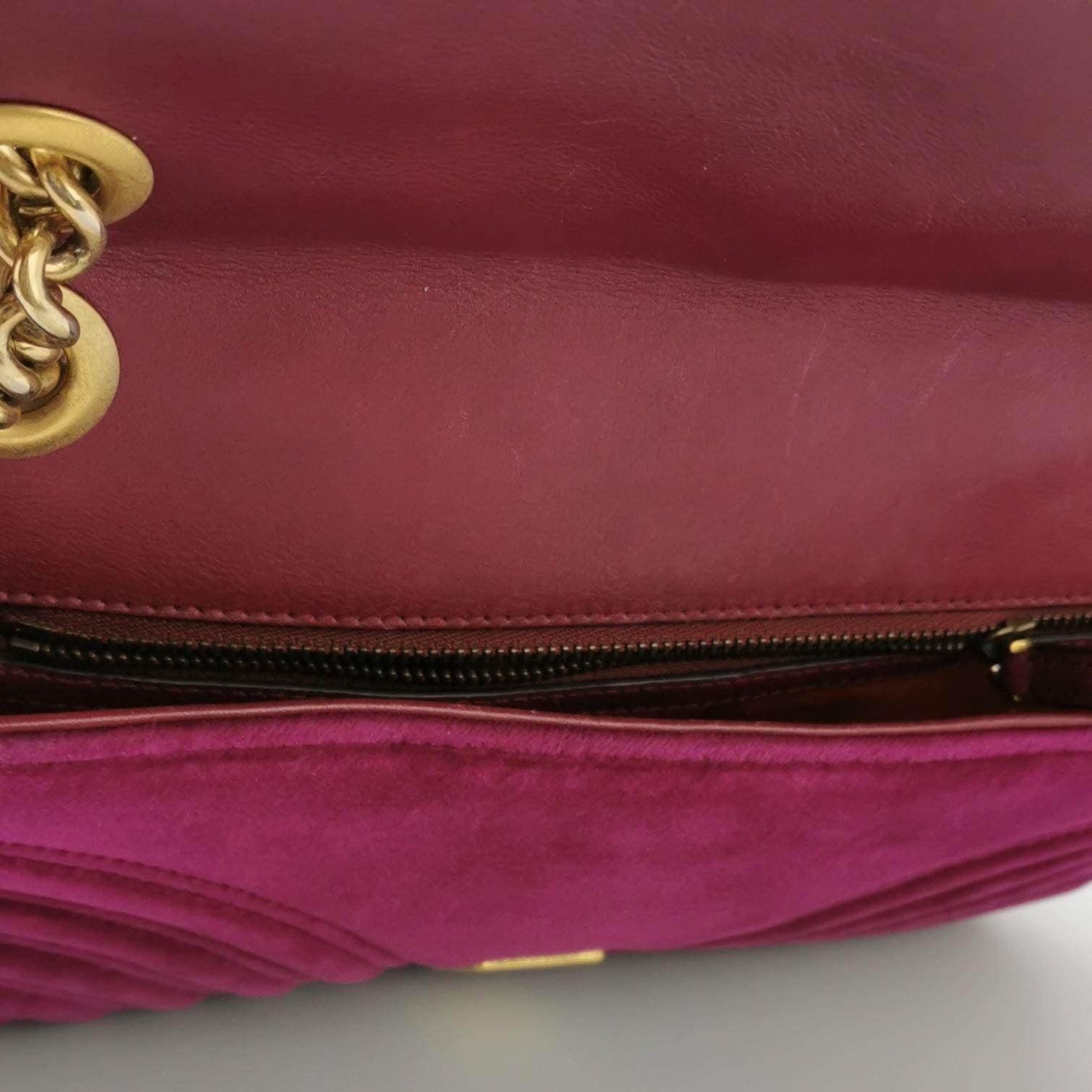 Gucci Marmont Mini Flap Pink Velvet Handbag In Good Condition For Sale In AUBERVILLIERS, FR
