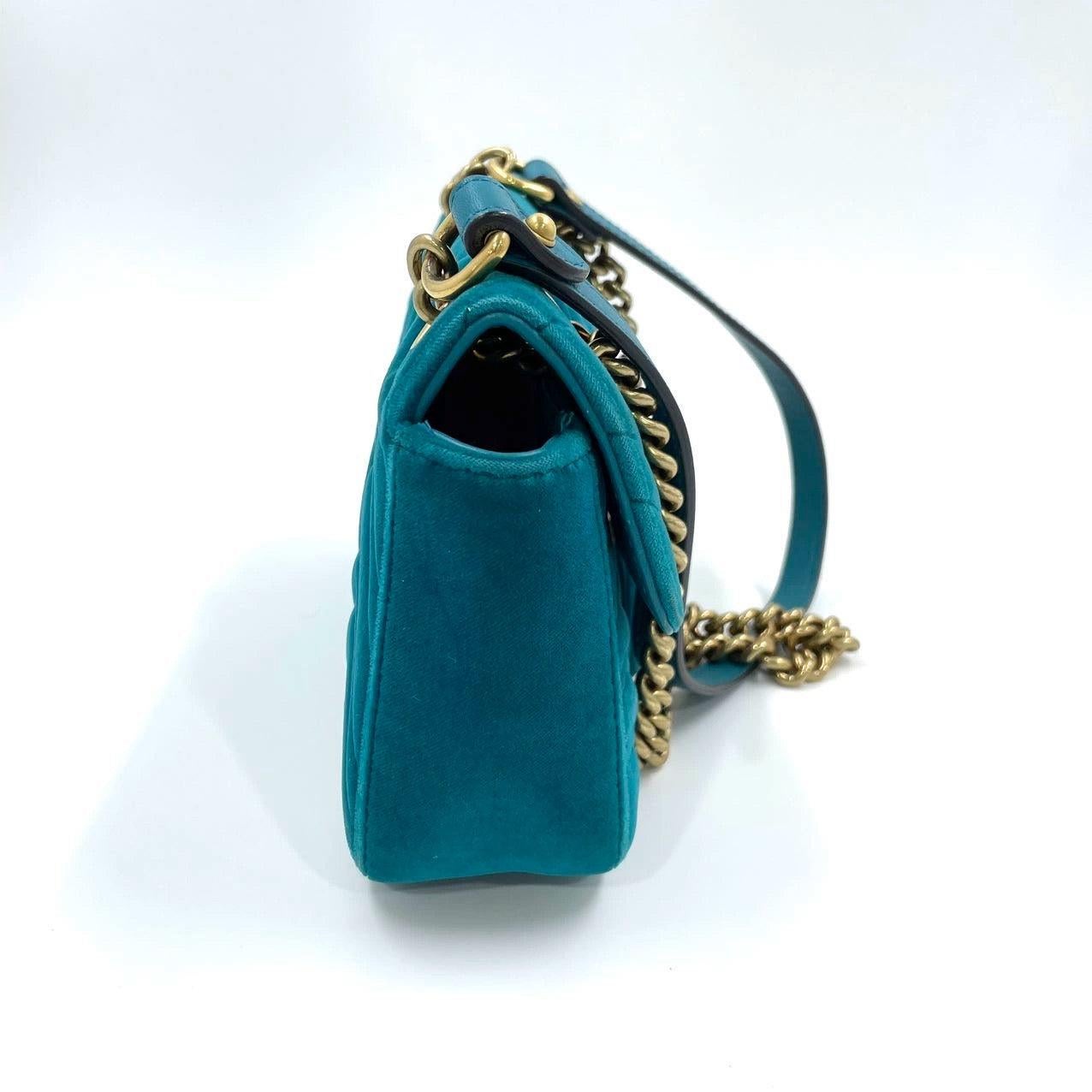 Gucci Marmont Small Flap Turquoise Blue Velvet Handbag For Sale 1
