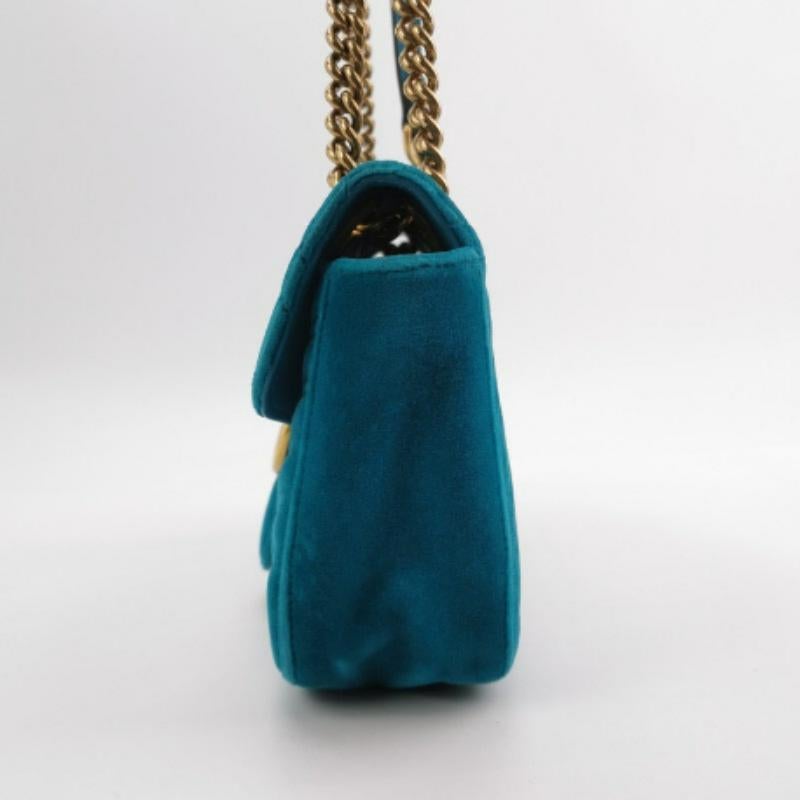 Gucci Marmont Small Flap Turquoise Blue Velvet Handbag For Sale 1