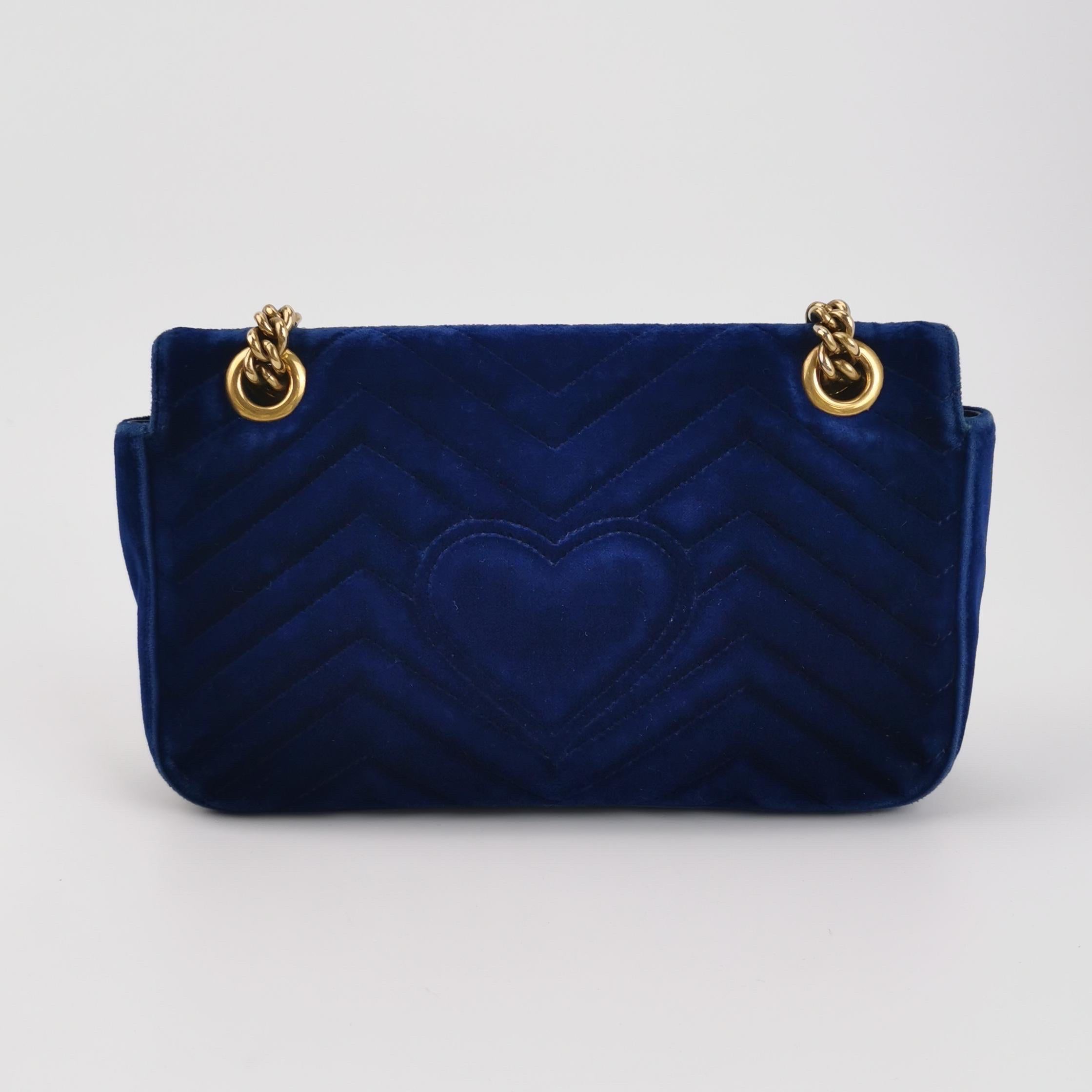 Gucci Marmont Small Flap Turquoise Navy Velvet Handbag For Sale 1