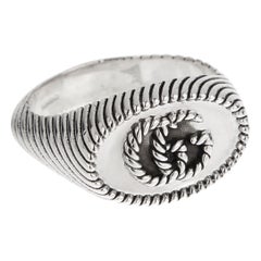 Gucci Marmont Anello in argento con corda attorcigliata misura 9