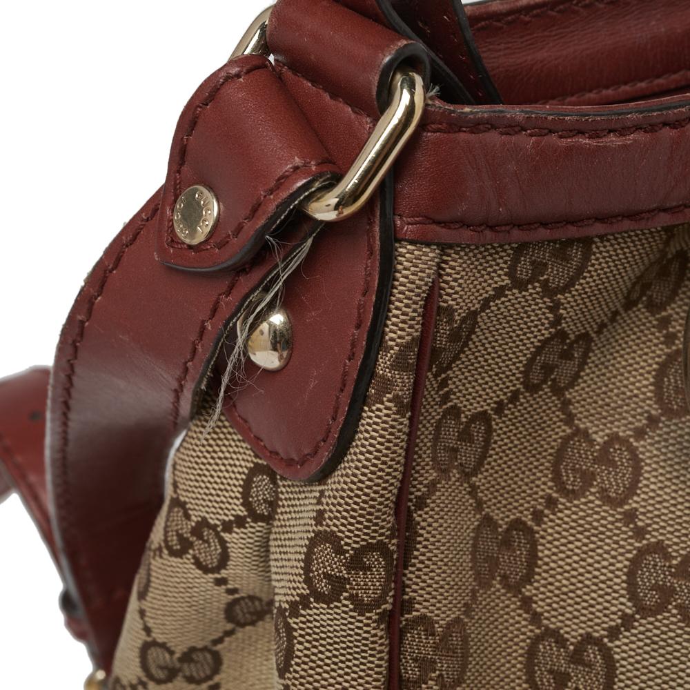 Gucci Maroon/Ebony GG Canvas Medium Sukey Messenger Bag In Good Condition In Dubai, Al Qouz 2