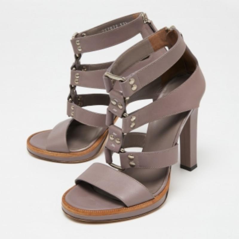 Gucci Mauve Leather Studded Gladiator Sandals Size 37.5 For Sale 2