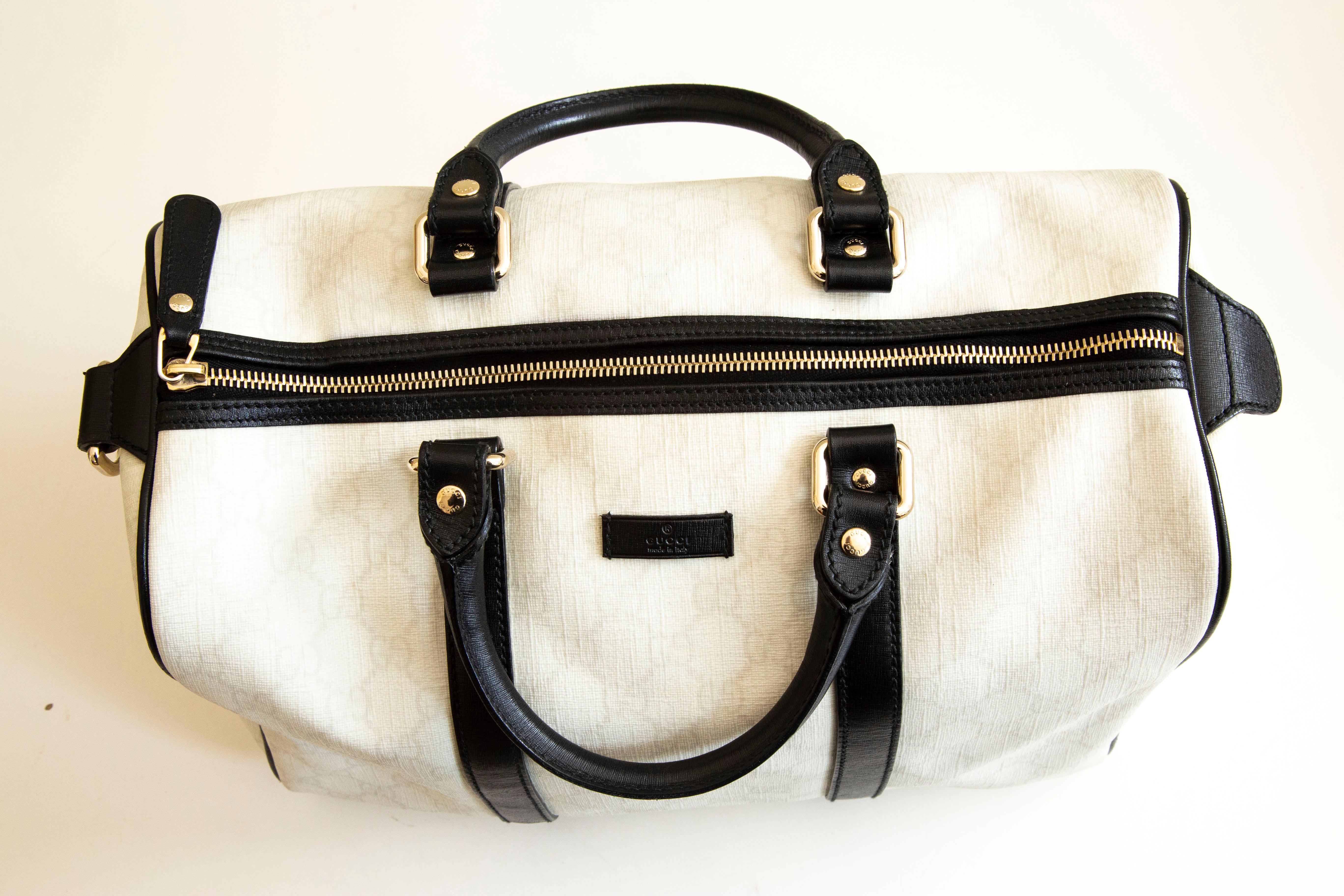 Gucci Medium Joy Boston Bag in White GG Coated Canvas & Black Leather Trim For Sale 4