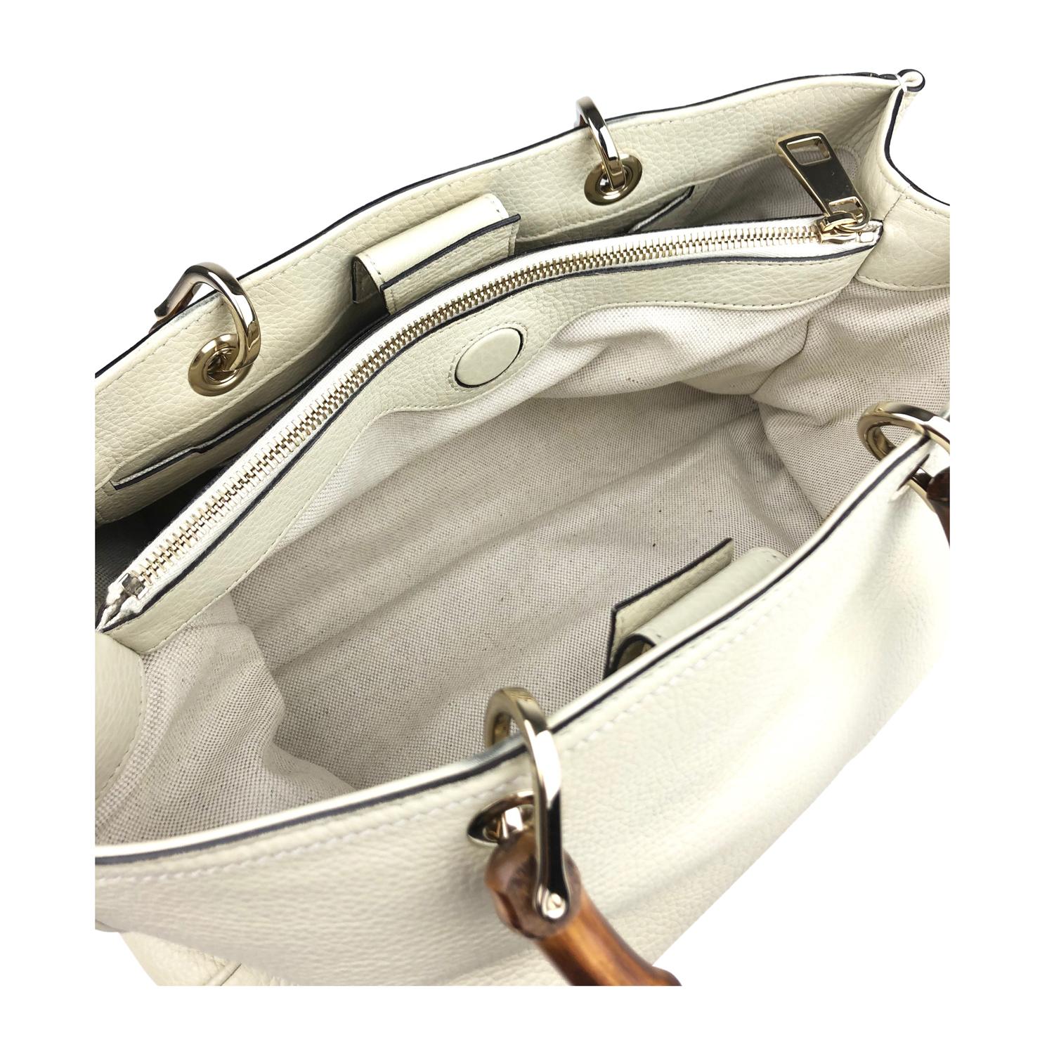 Gucci Medium Soho Cream Leather Brossbody Bag In Good Condition For Sale In Sundbyberg, SE