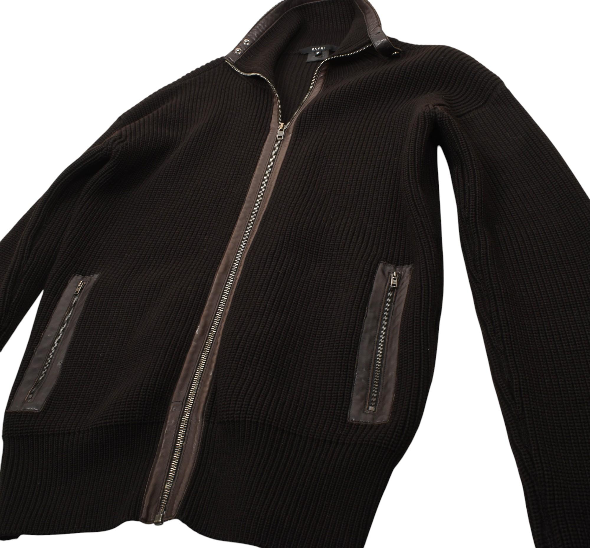 Pull Gucci d'époque Tom Ford taille XL, S1394 en vente 2