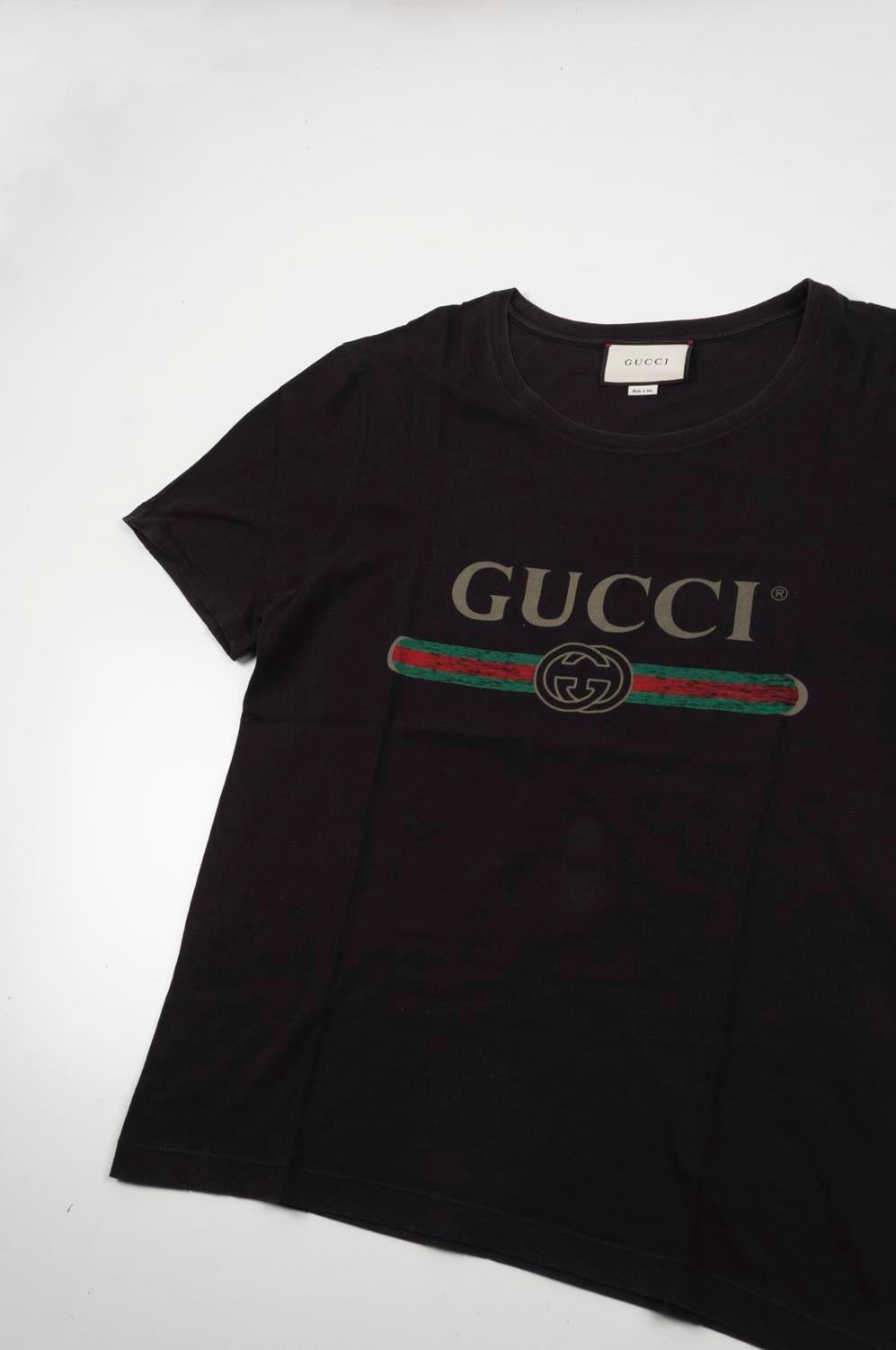 Gucci Men T-Shirt Size M, S320 In Excellent Condition For Sale In Kaunas, LT