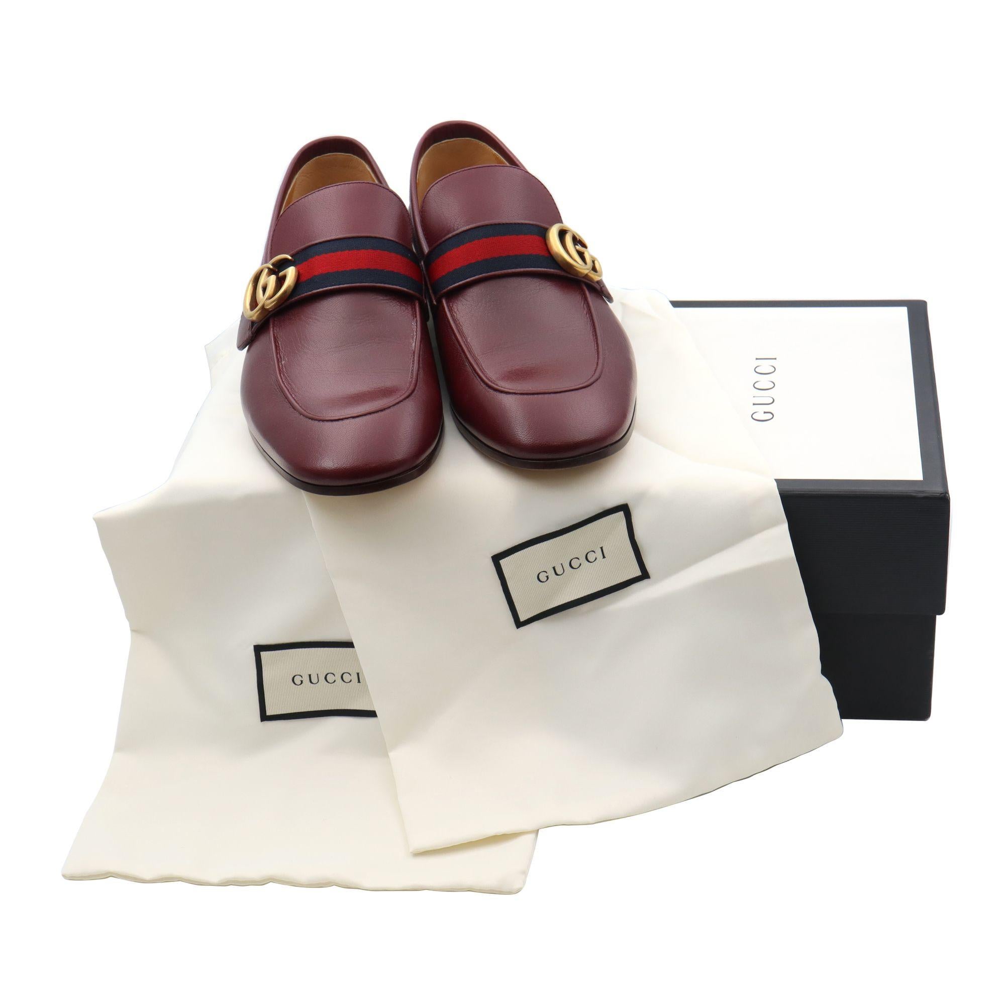 Gucci Men's GG Donnie Web Leather Burgundy Loafers Size 8 In New Condition In New York, NY