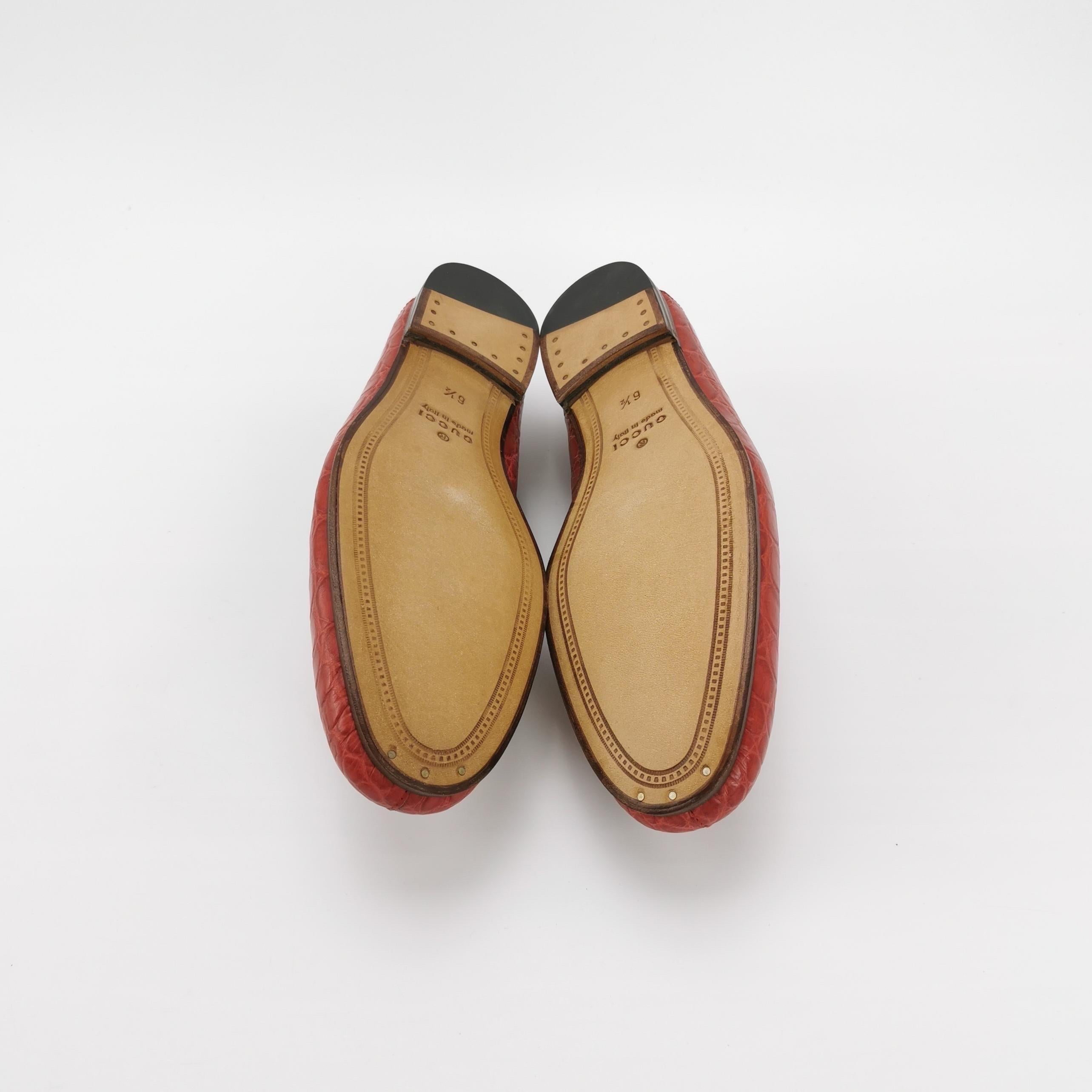 Gucci Men's Jordaan Crocodile Loafer Red Size 40.5 For Sale 1