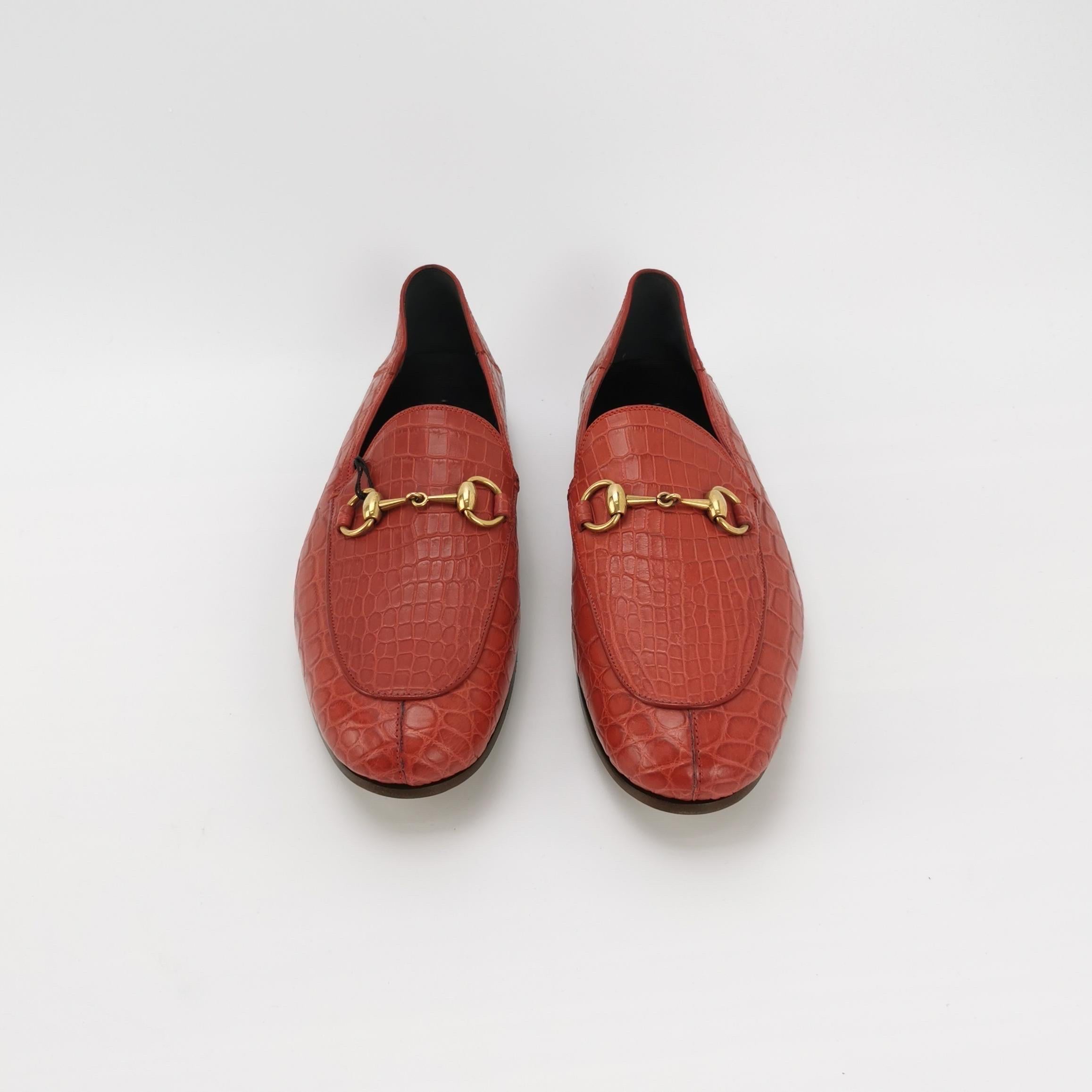 Gucci Men's Jordaan Crocodile Loafer Red Size 40.5 For Sale 2