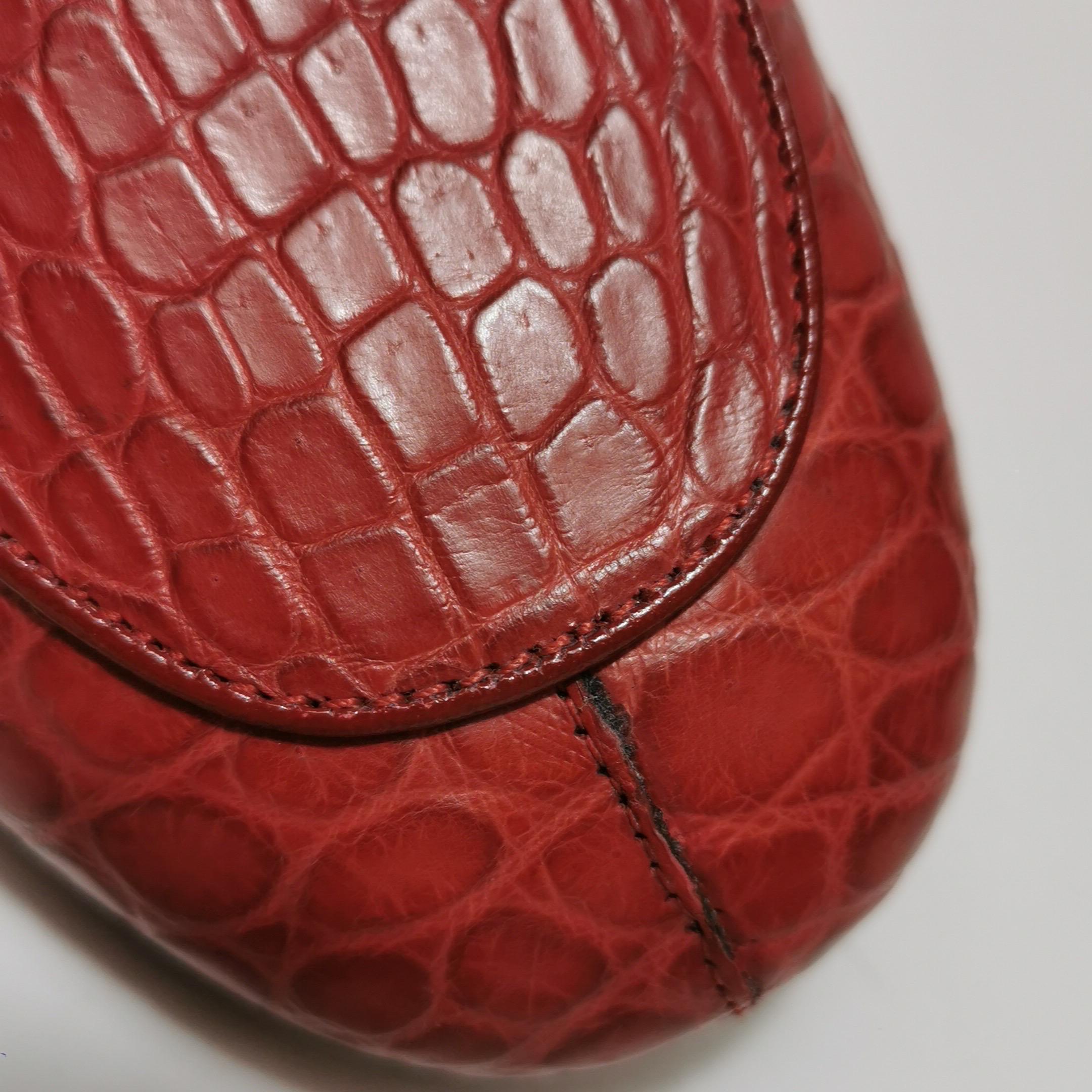 Gucci Men's Jordaan Crocodile Loafer Red Size 40.5 For Sale 4