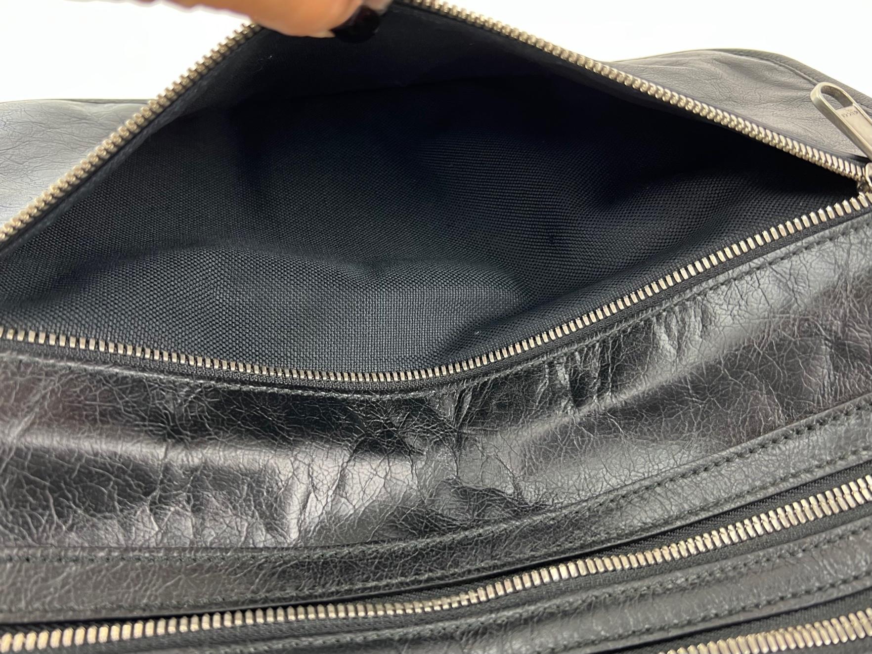 Gucci Messenger Bag Interlocking G Black Leather Crossbody Shoulder Bag For Sale 1