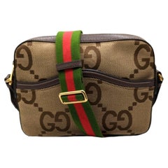 Gucci Messenger Bag mit Jumbo GG 675891