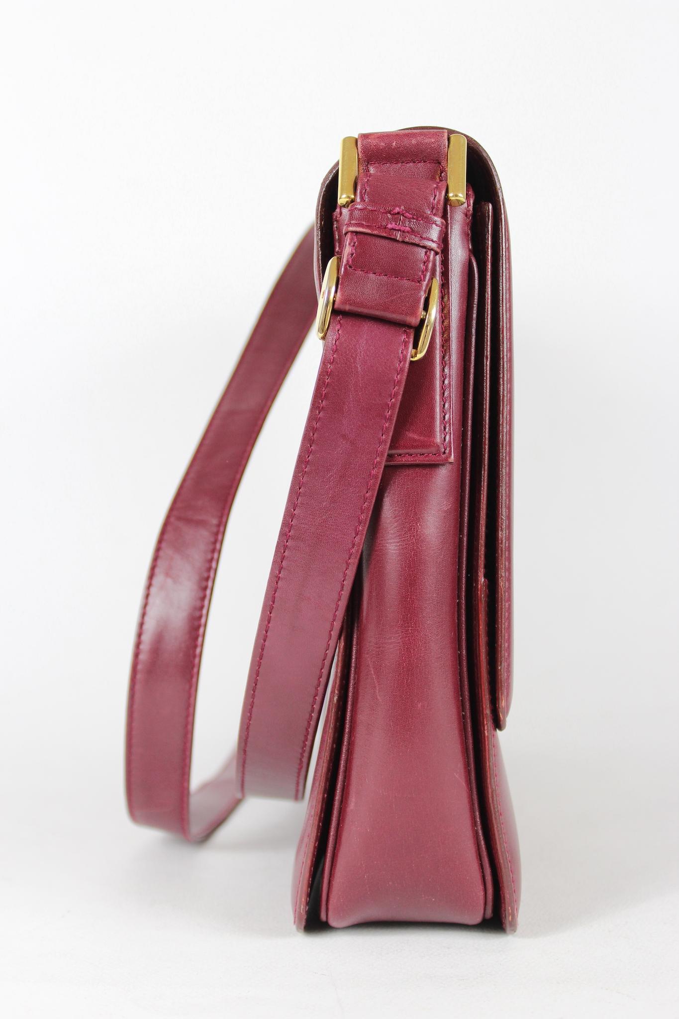 Gucci Messenger Burgundy Leather Shoulder Bag Vintage 1980s In Good Condition In Brindisi, Bt