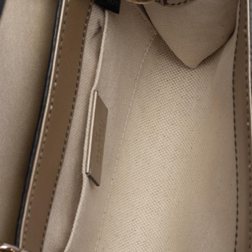 Gucci Metallic Beige Guccissima Leather Mini Emily Crossbody Bag In Good Condition In Dubai, Al Qouz 2