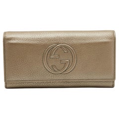 Gucci Metallic Beige Leather Soho Flap Continental Wallet