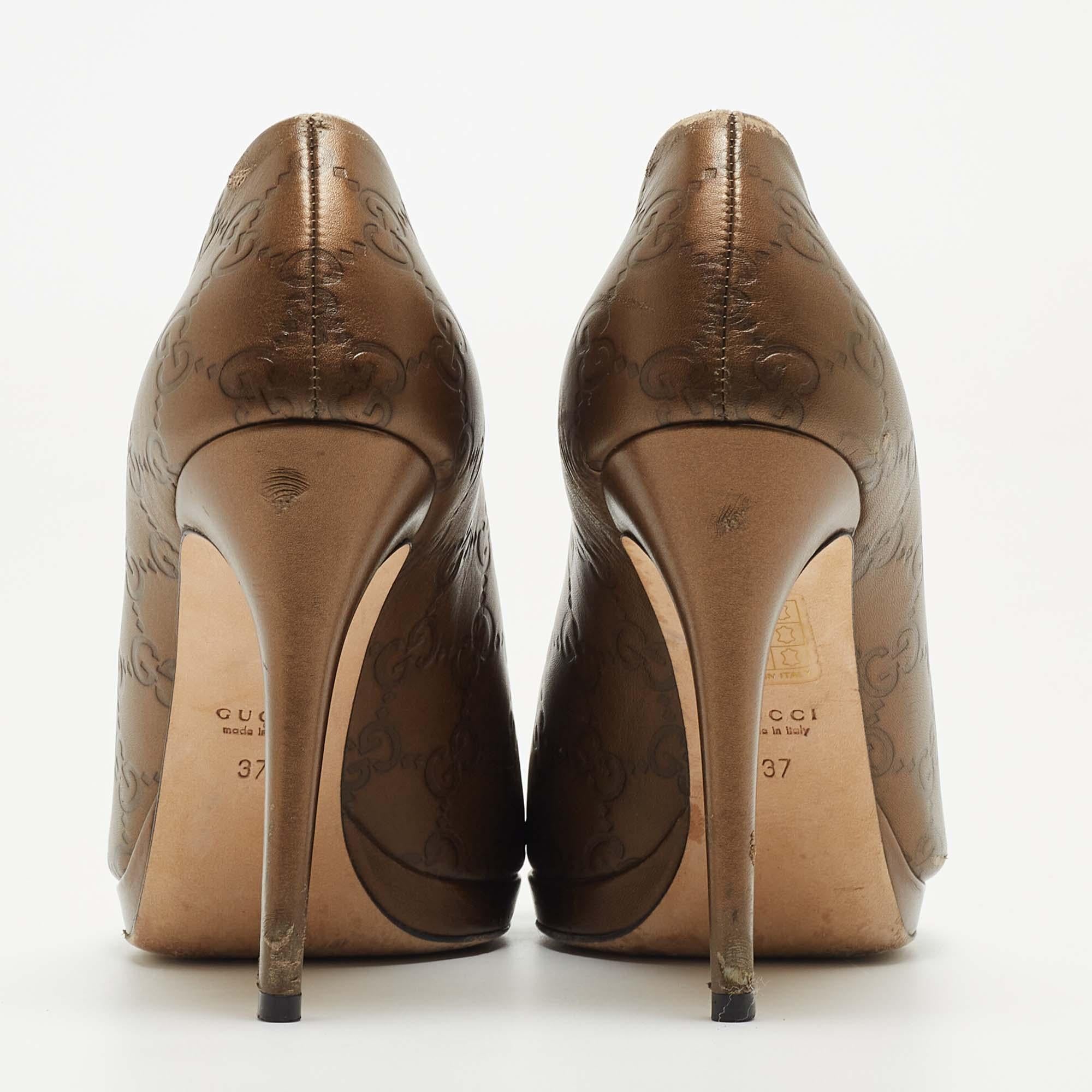 De las mujeres Gucci Bronce Metalizado Cuero Hollywood Bombas Tamaño 37