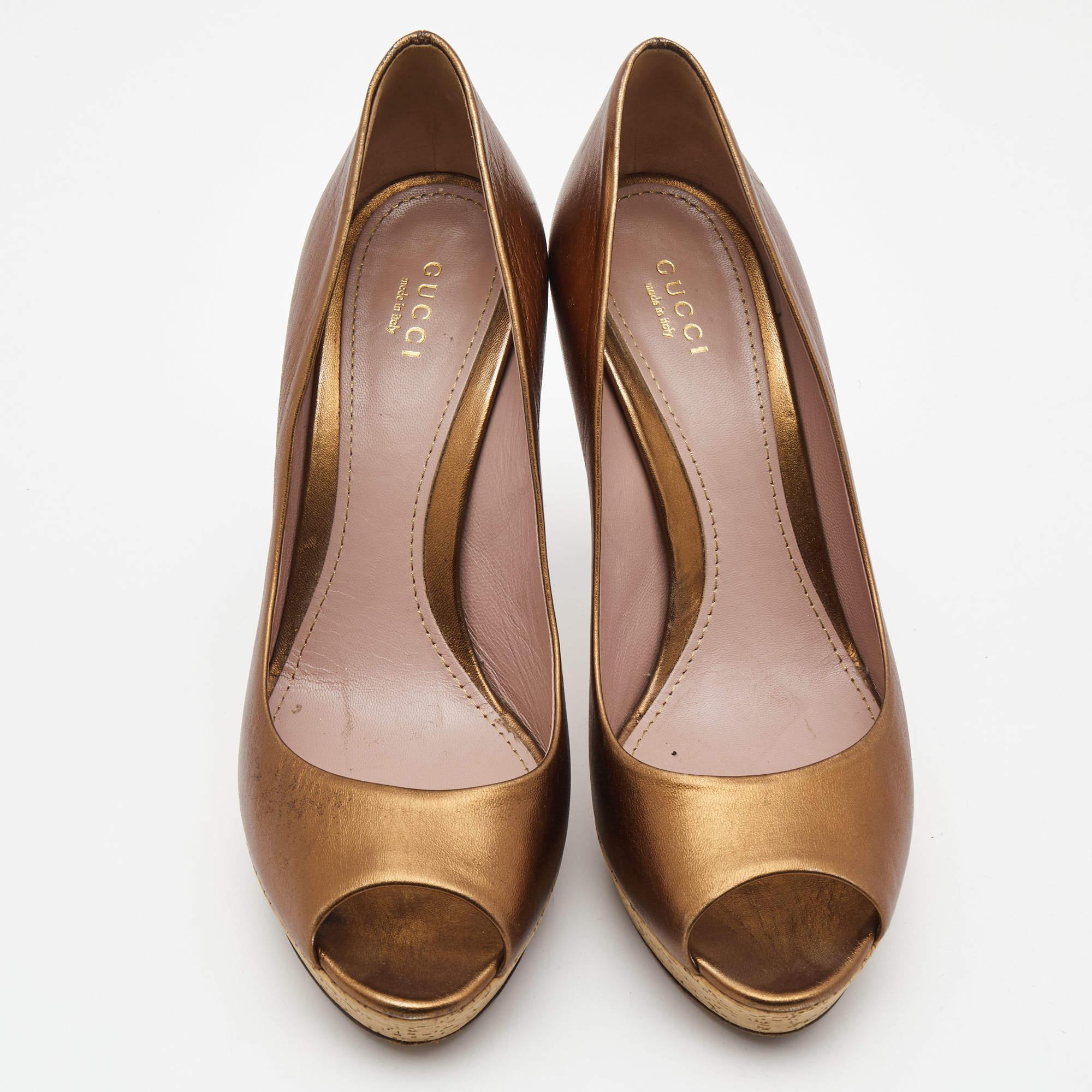 Exhibit an elegant style with this pair of pumps. These elegant shoes are crafted from quality materials. They are set on durable soles and sleek heels.

Includes
Original Dustbag