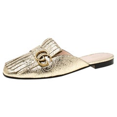 Gucci Metallic Gold Craquelé Marmont flache Pantoletten aus Leder mit Fransen Größe 39,5
