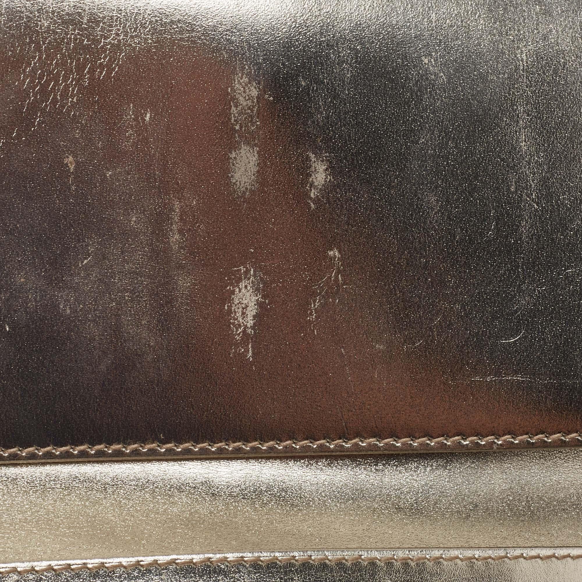 Gucci Metallic Gold Guccissima Leather Flap Continental Wallet For Sale 4