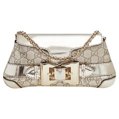 Gucci Metallic Gold Guccissima Leather Queen Bow Chain Clutch