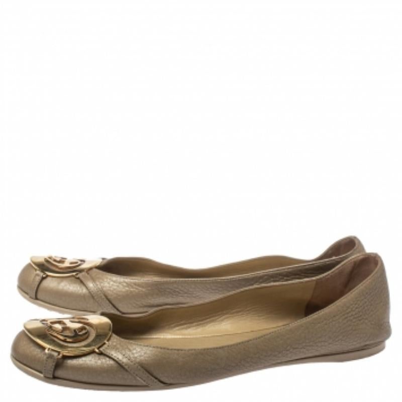 Gucci Metallic Gold Leather GG Buckle Ballet Flats Size 37.5 For Sale 2