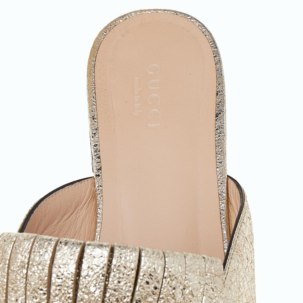 Gucci Metallic Gold Leather GG Marmont Fringe Mule Sandals Size 37.5 In Good Condition In Dubai, Al Qouz 2