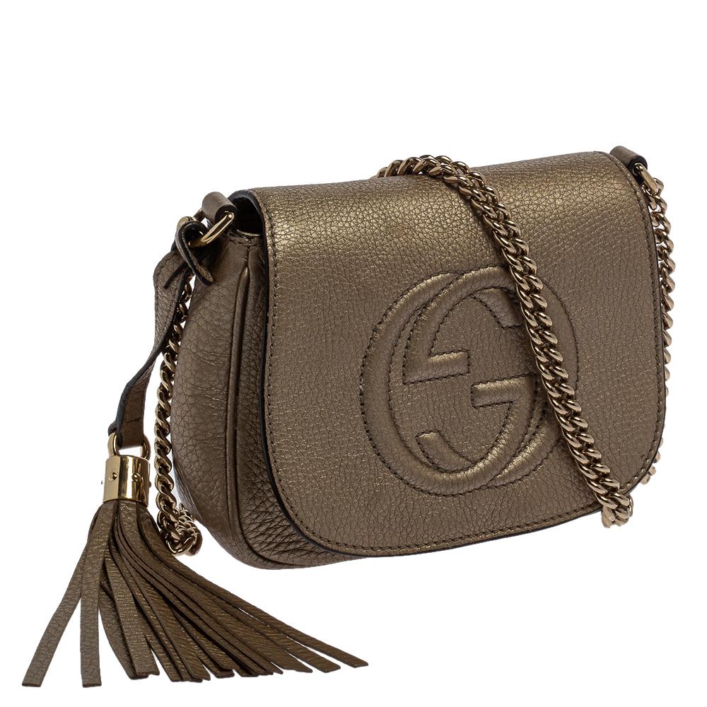 Gucci Metallic Gold Leder Soho Kette Crossbody Tasche im Zustand „Gut“ in Dubai, Al Qouz 2