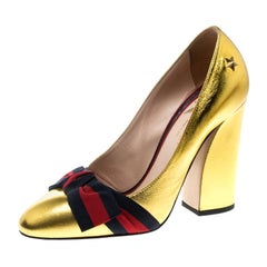 Gucci Metallic Gold Leather Web Bow Detail Pumps Size 37.5