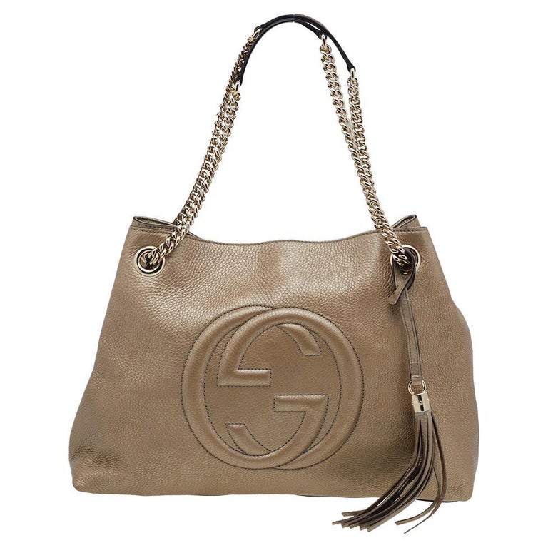 Gucci Metallic Gold Pebbled Leather Medium Soho Chain Tote For Sale at  1stDibs